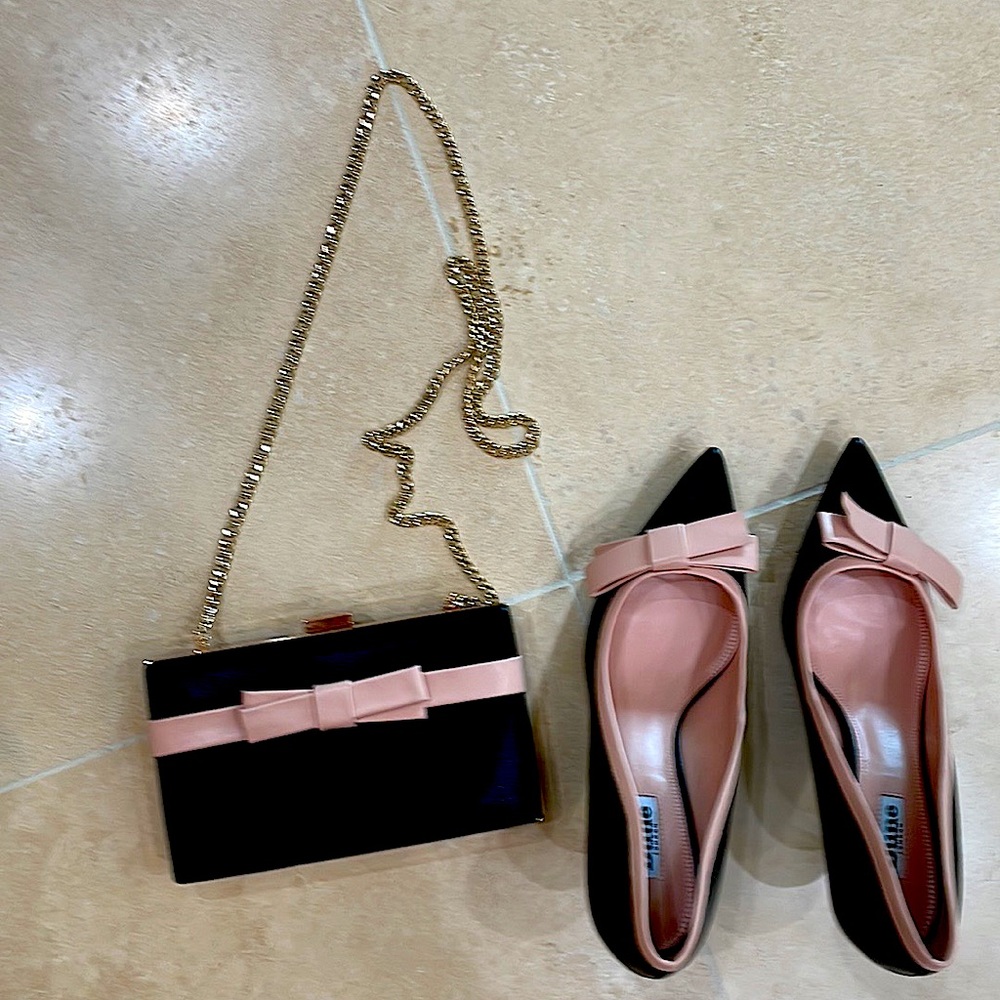New handbag & matching shoes purchased from selfridges in London never wore.